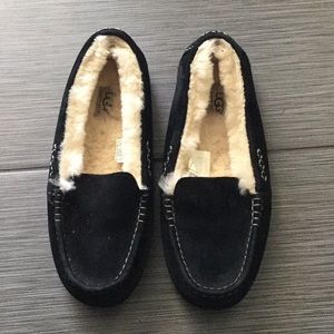 Woman’s Ansley Wool Slippers Size 9 in Black
